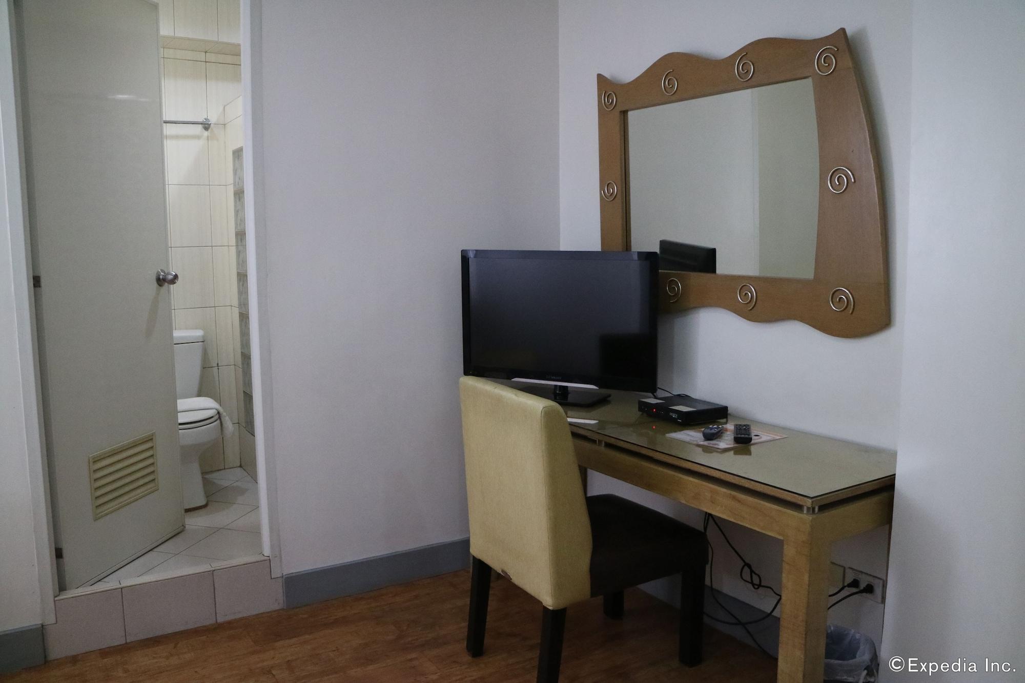 Urban Inn Iloilo Esterno foto