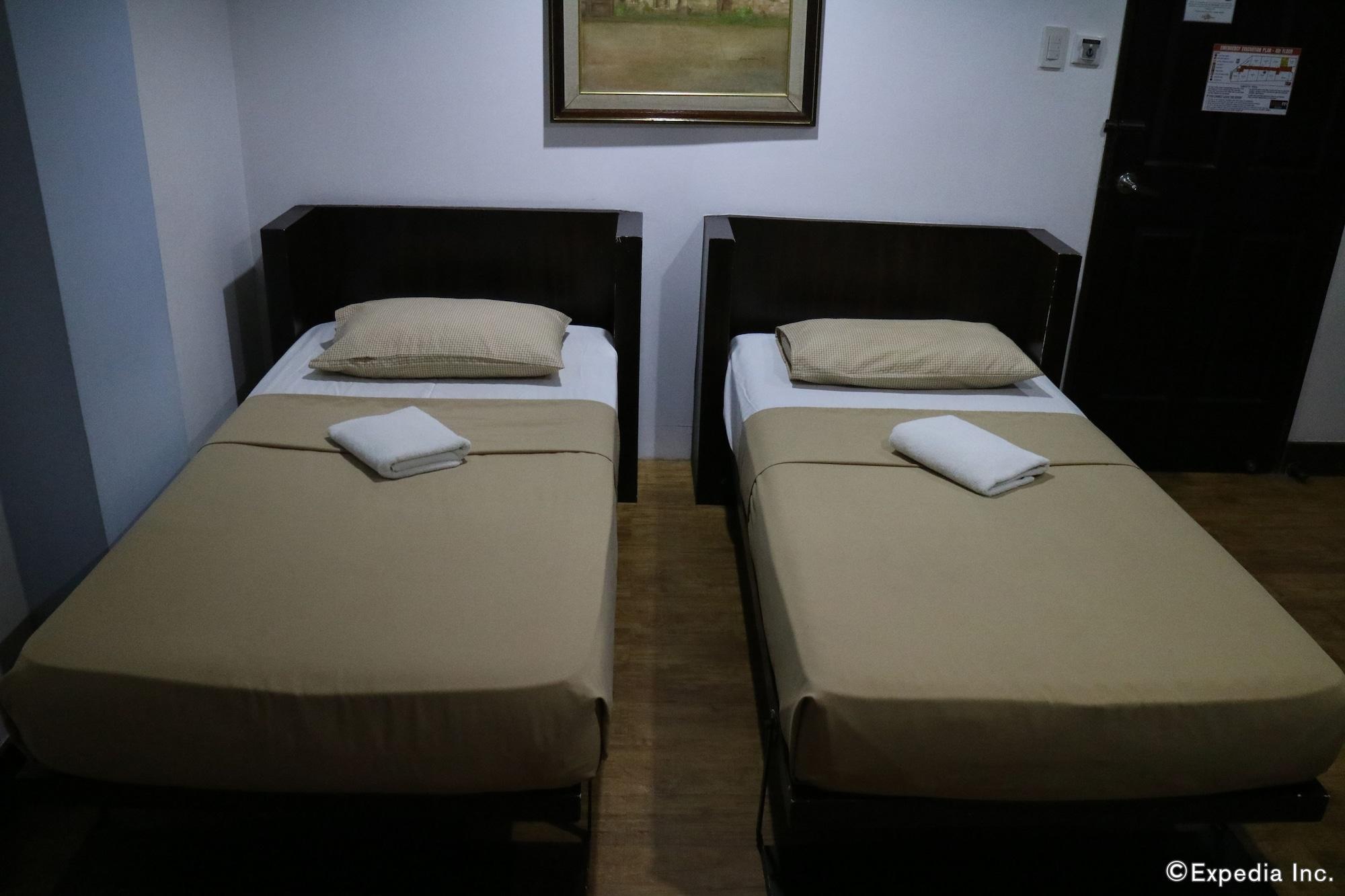 Urban Inn Iloilo Esterno foto