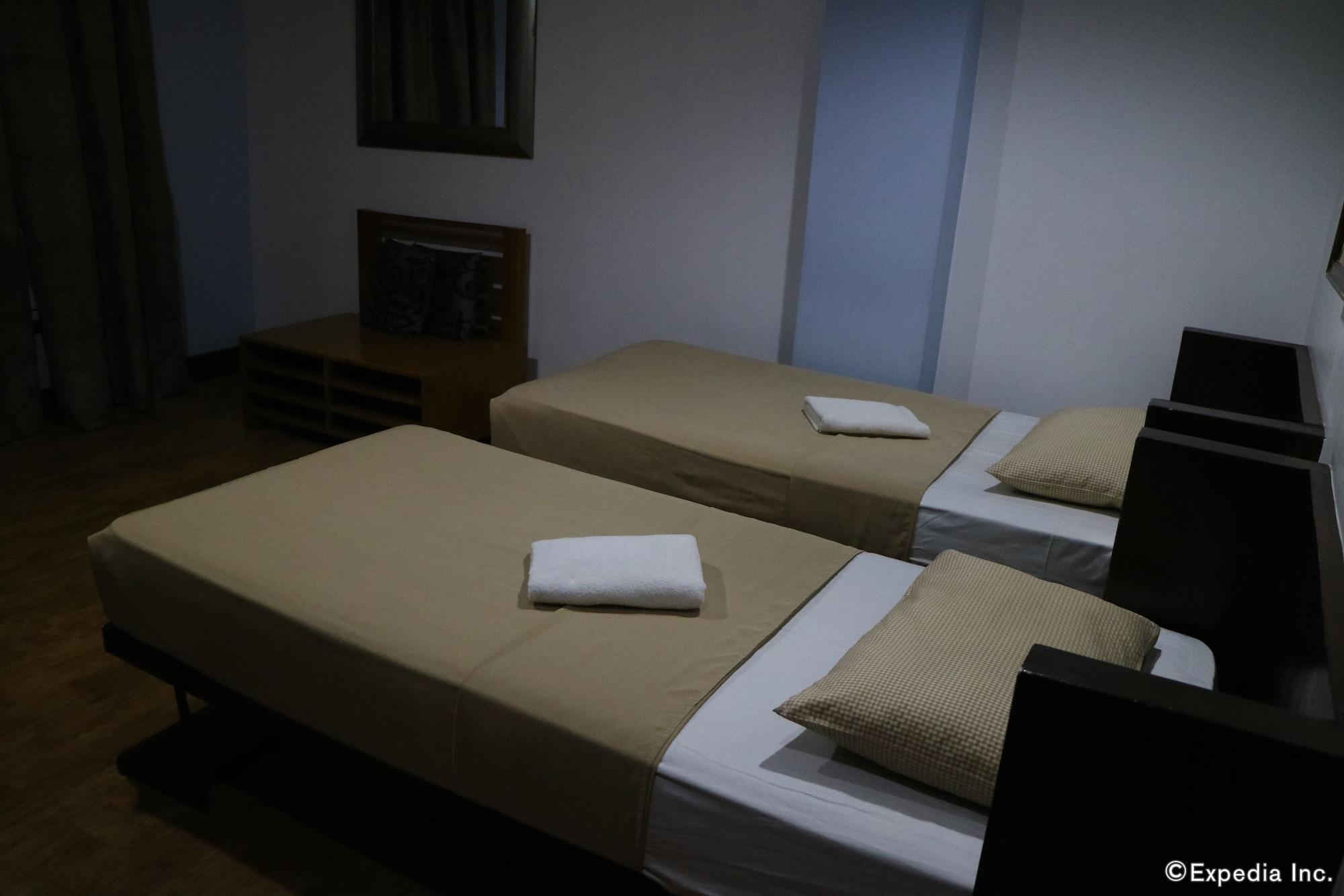 Urban Inn Iloilo Esterno foto