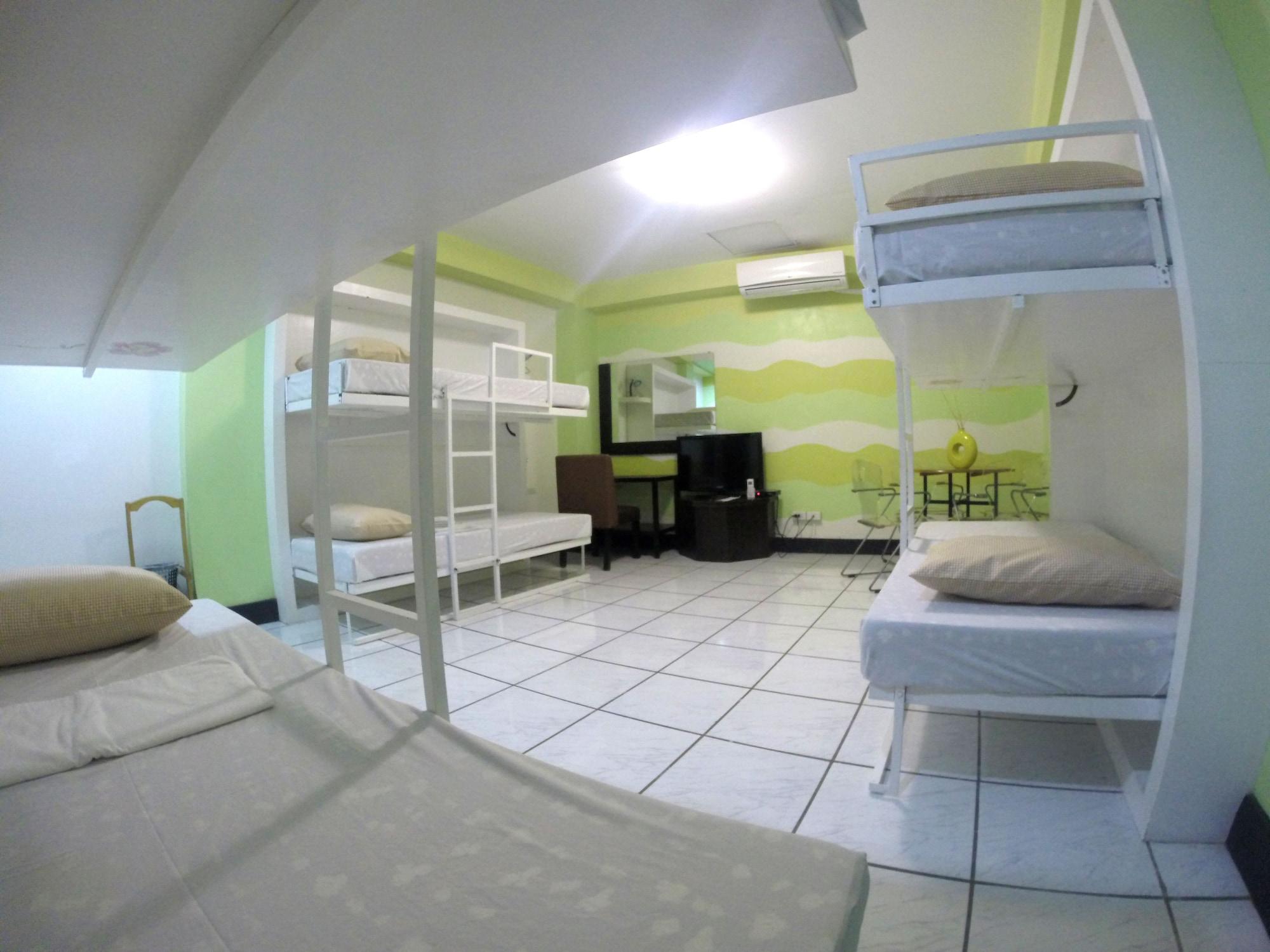 Urban Inn Iloilo Esterno foto