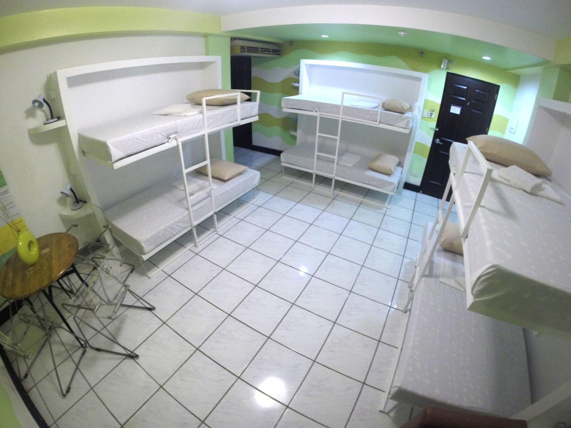 Urban Inn Iloilo Esterno foto