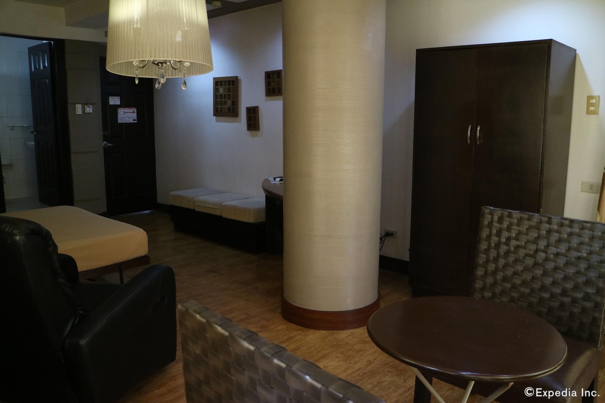 Urban Inn Iloilo Esterno foto
